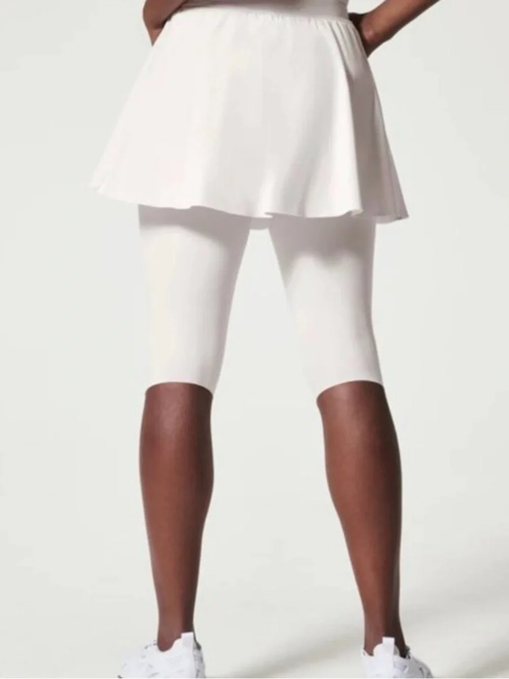 NWT Spanx Booty Boost Active Skirt Around Knee Leggings White Cloud